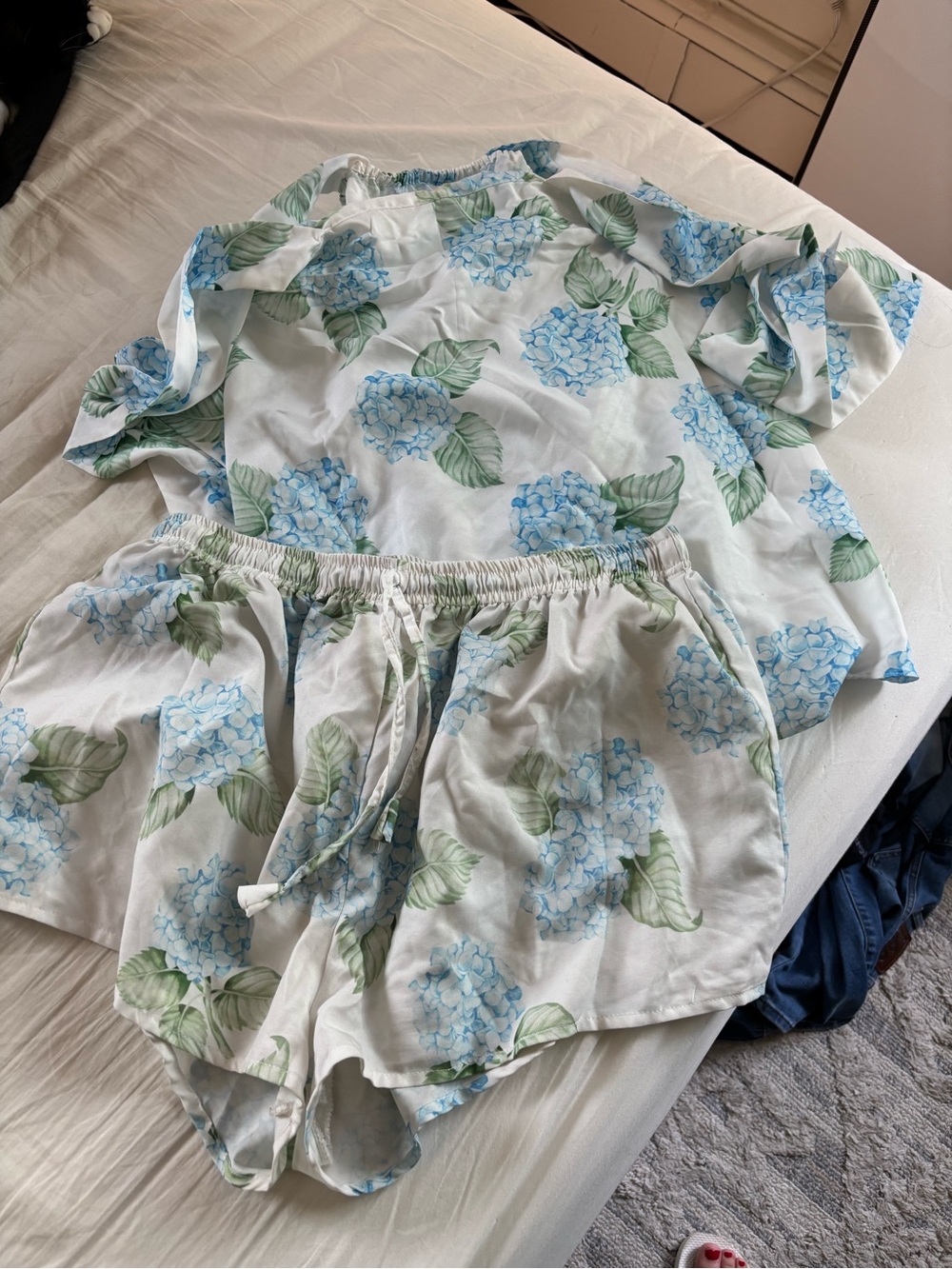Floral Hydrangea Pajama Set in Light Blue & Green